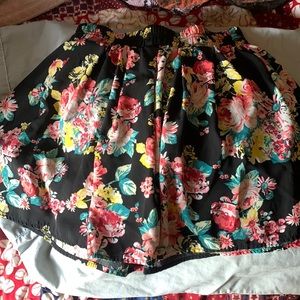 Ambiance Apparel M Floral Skirt